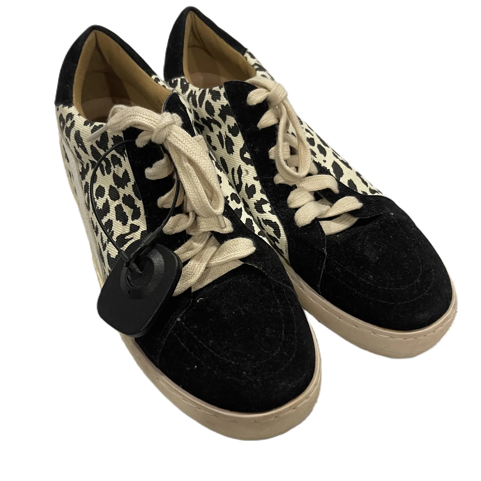 Animal Print Shoes Sneakers By Clothes Mentor, Size: 9