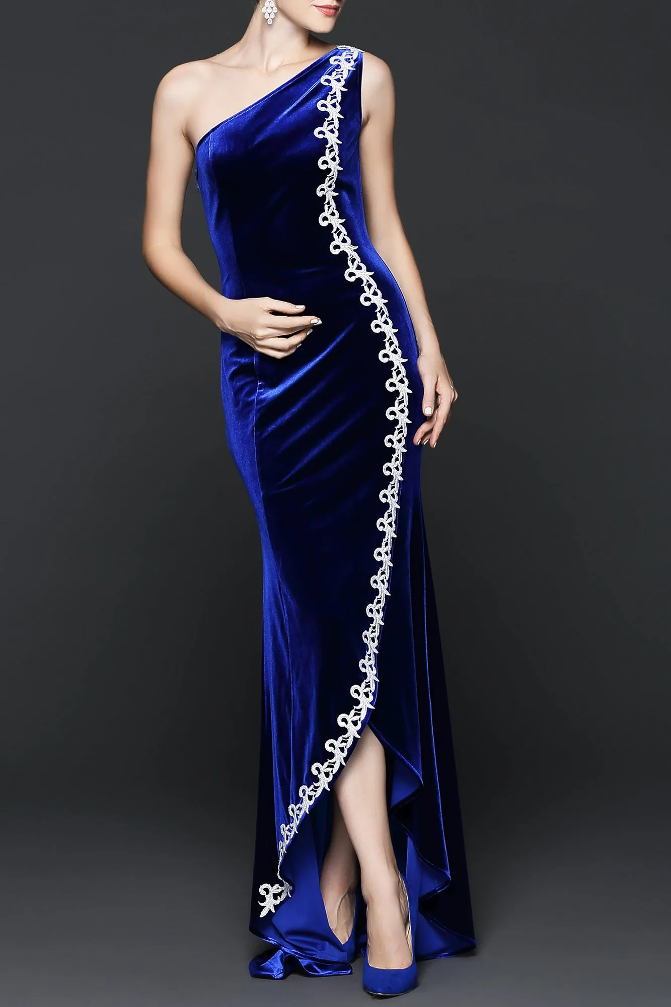 DL CHIC FOREVER LOVED SIGNATURE SOFIA FUSION GOWN